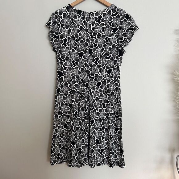 Loft Black and White Flutter Floral Wrap Dress - Picture 8 of 9